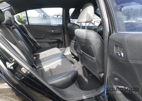 2017 Honda Accord Sport z USA, uszkodzony, nr VIN 1HGCR2F54HA026240